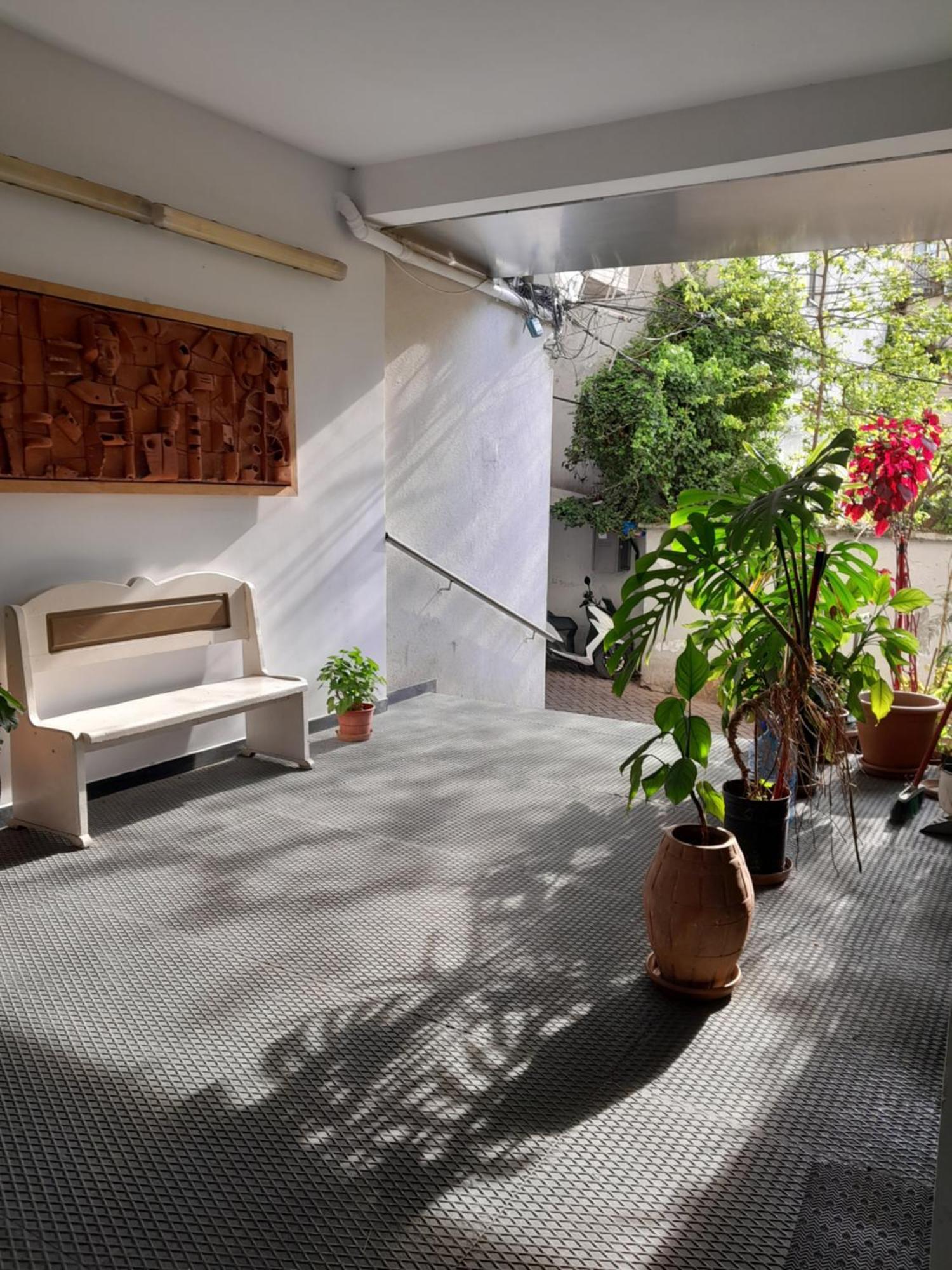 Kristi Apartments 01 Тирана Екстериор снимка