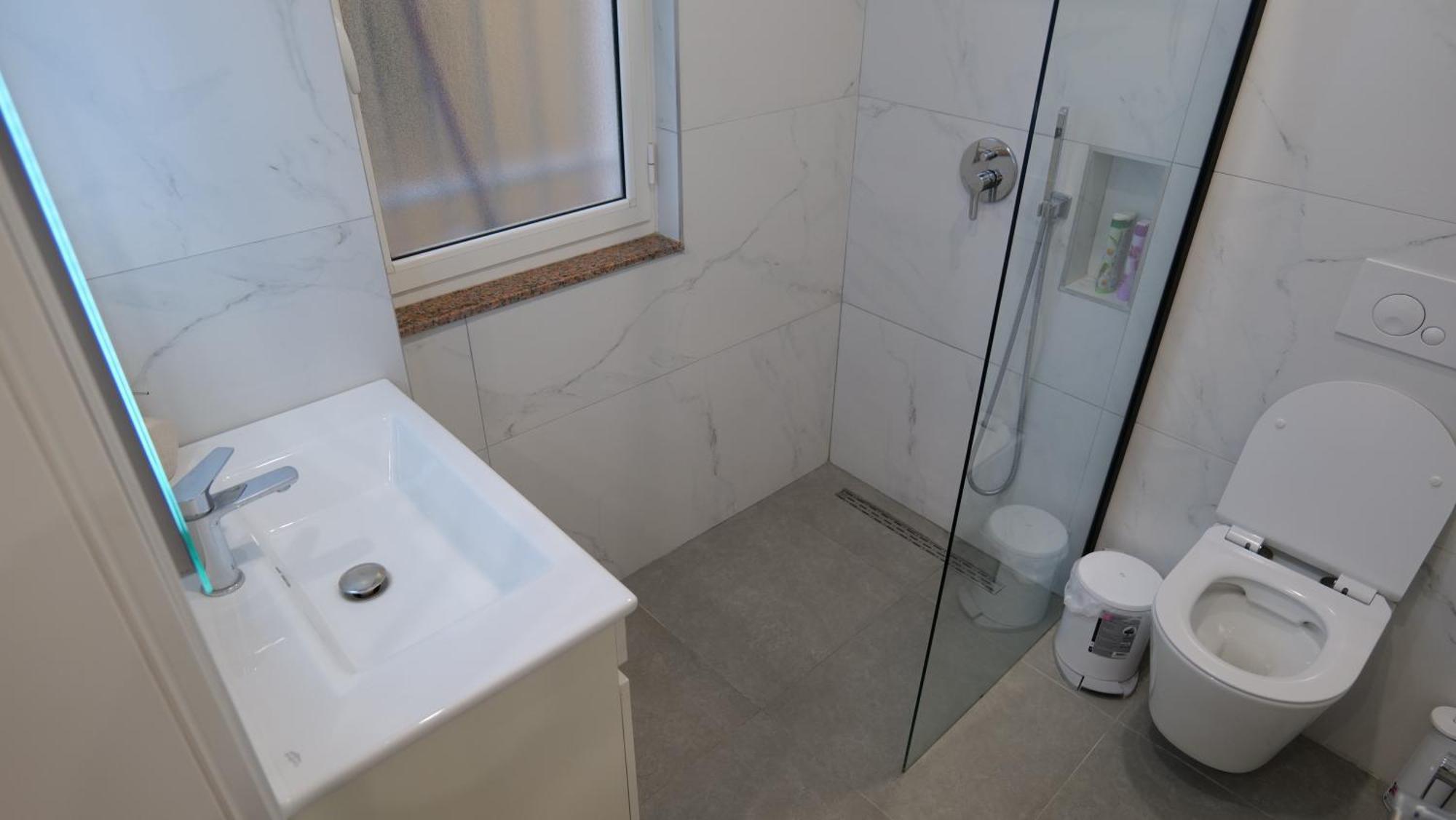 Kristi Apartments 01 Тирана Екстериор снимка